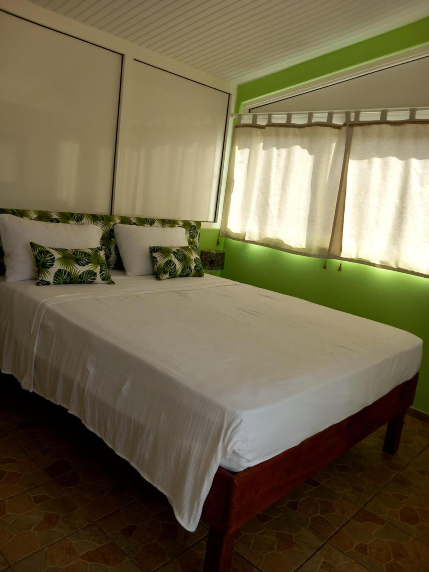 Maisonnette Atypique Au Coeur De La Martinique Riviere-Salee 外观 照片